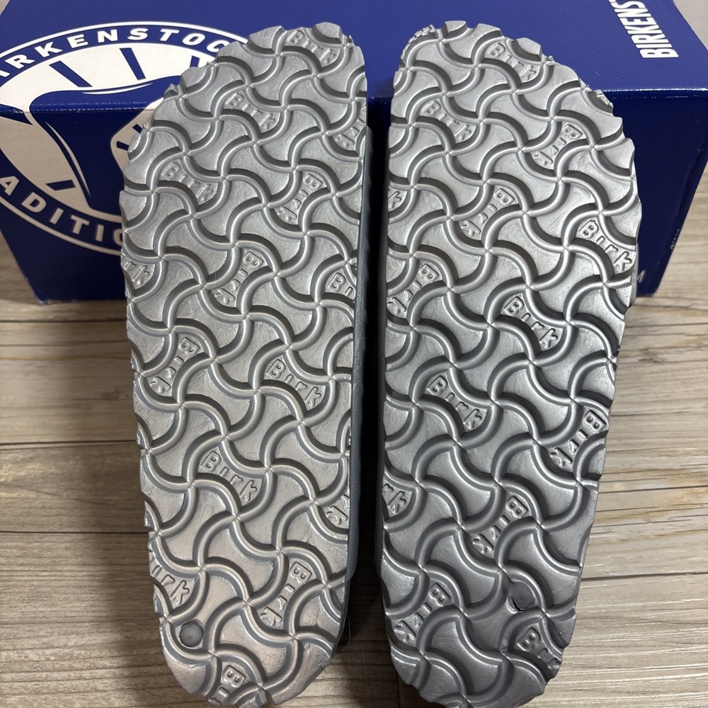 Birkenstock Silver Arizona EVA 35 Narrow Fit L4 M2‎  Youth 4? Missing 1 Buckle - Picture 6 of 8